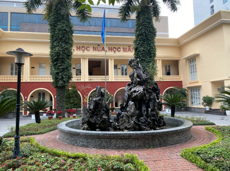 越南大学3.png