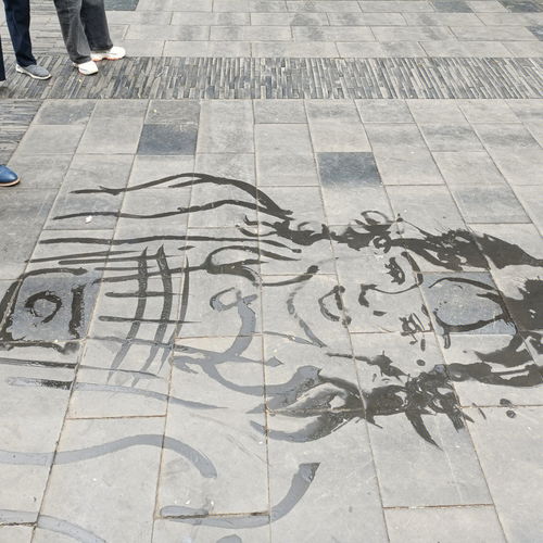 抢水,为什么上海市民要抢水呢？上海辟谣：上海自来水供应正常有序！你怎么看？
