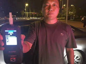 潘某,出售商铺的潘某不属于土地增值税纳税人对吗